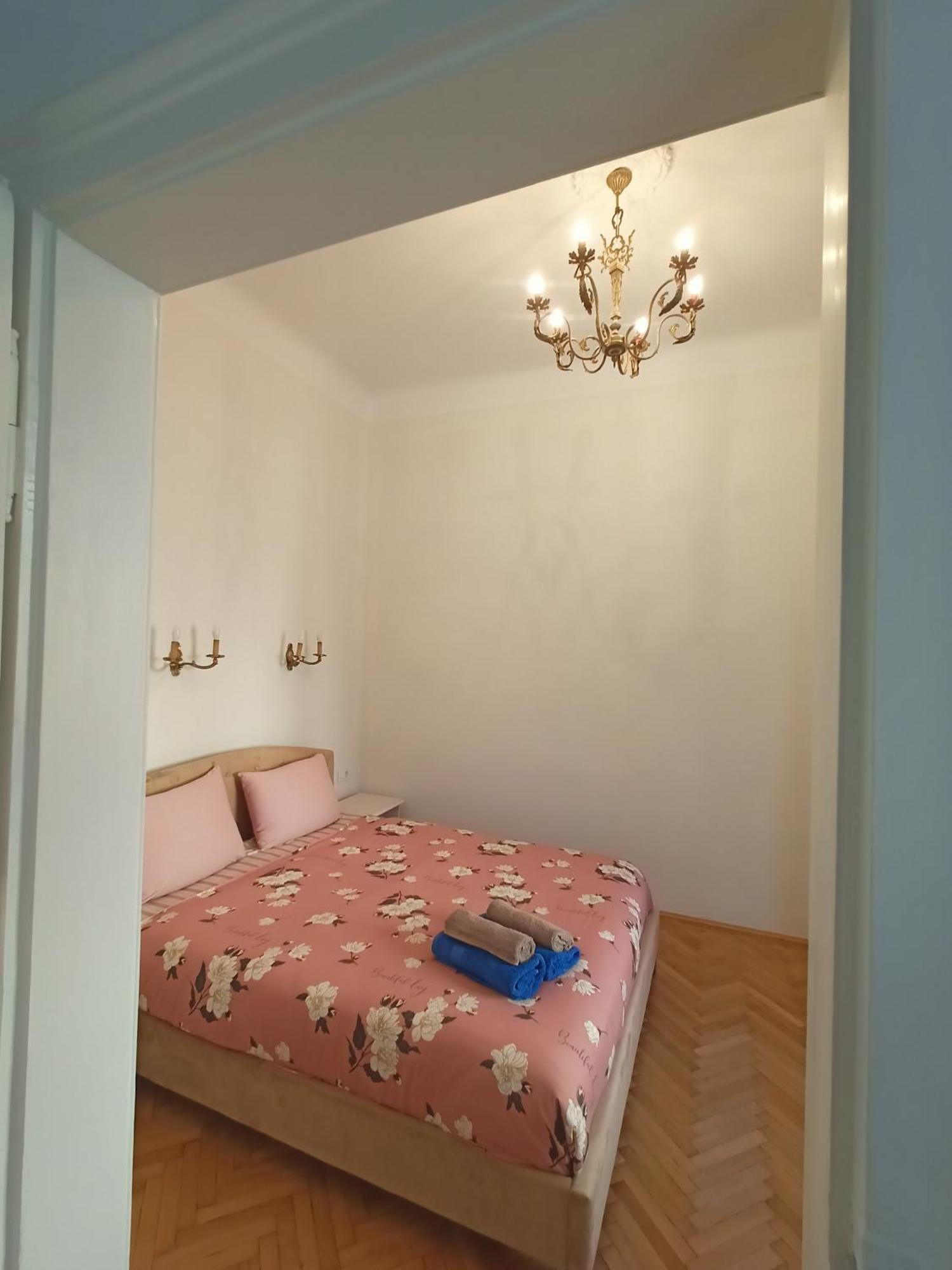 Garden Of Light Apartment 锡比乌 外观 照片